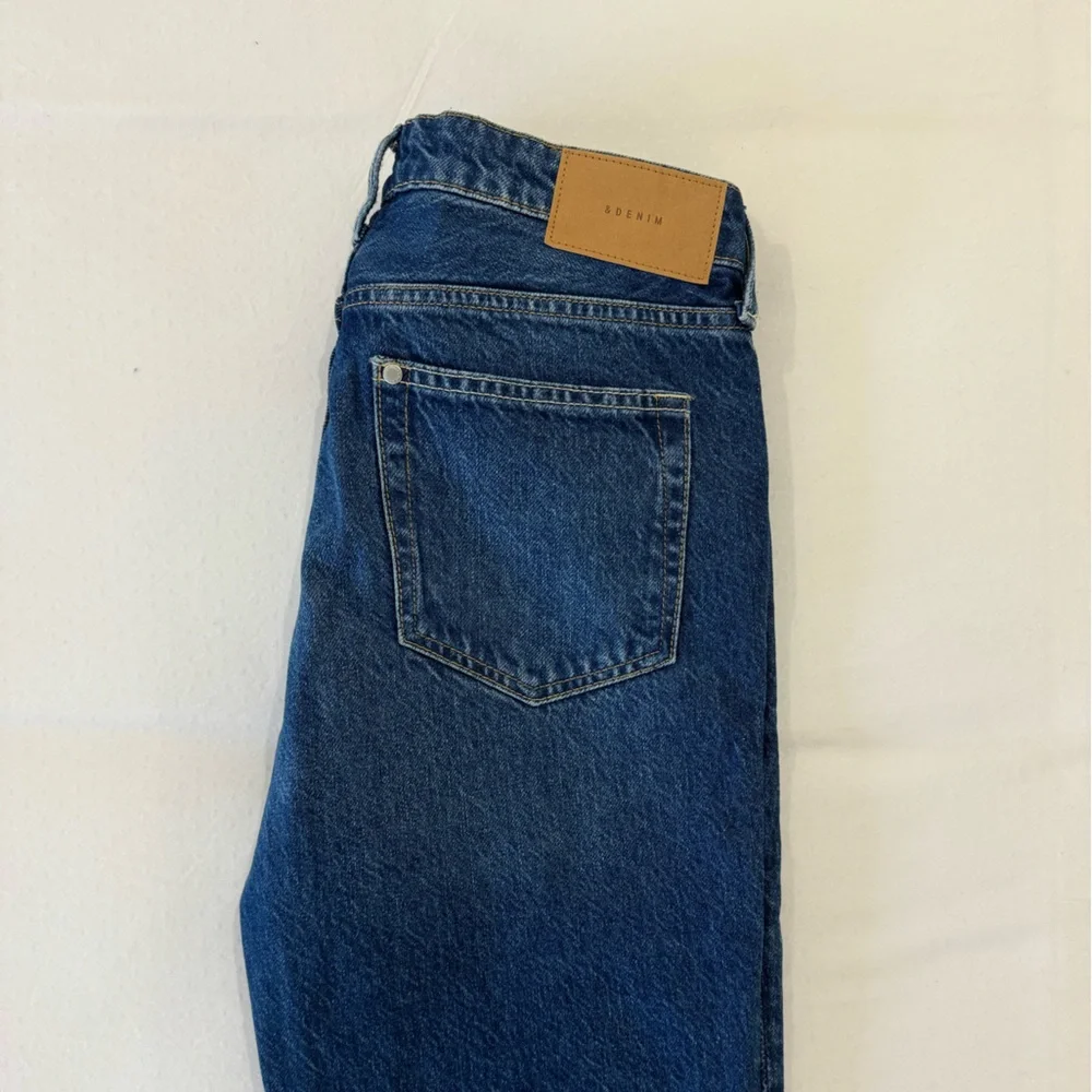 H&M Jeans - Picture 2 of 4